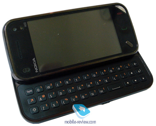 Забудемо на хвилинку про наявність Nokia N900 і принципово інший ОС всередині, що залишається на руках у Nokia