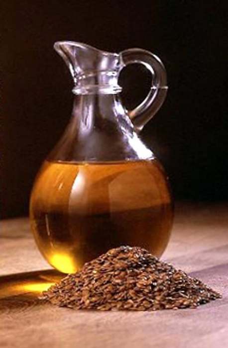Особливе місце за змістом корисних речовин займає екстракт насіння льону - лляне масло