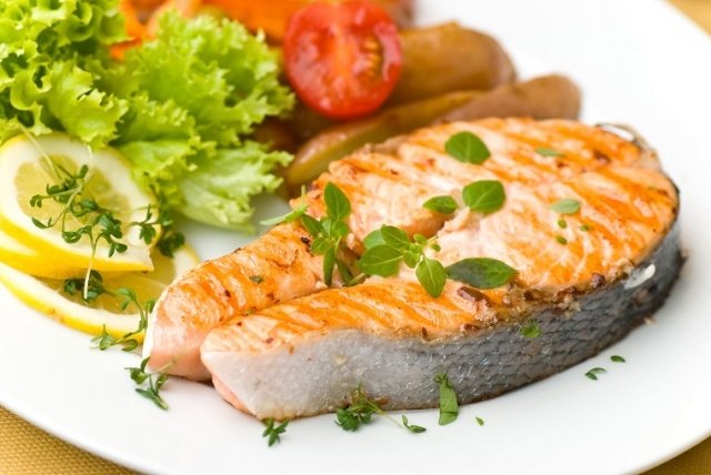 Корисна рибка: горбуша в фінському молочному супі, клярі, гриль, в салатах і в пирогах