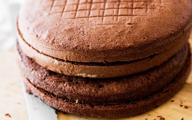Читайте докладніше:   як спекти шоколадний бісквіт для торта   Чорний ліс